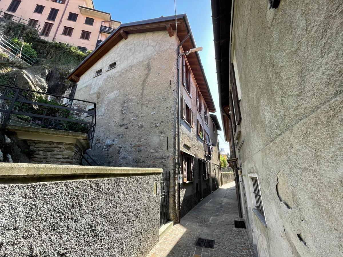 La Casa Sul Sasso In Town Serviced Accommodations Дервіо Екстер'єр фото